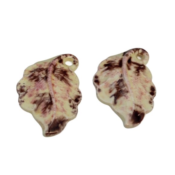 Vintage Handpainted Ceramic Leaf Pendant - Picture 5 of 5